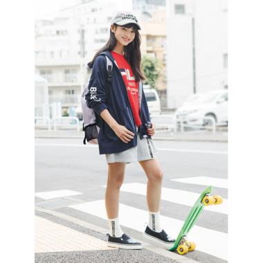 袖ロゴ裏毛ジップパーカー