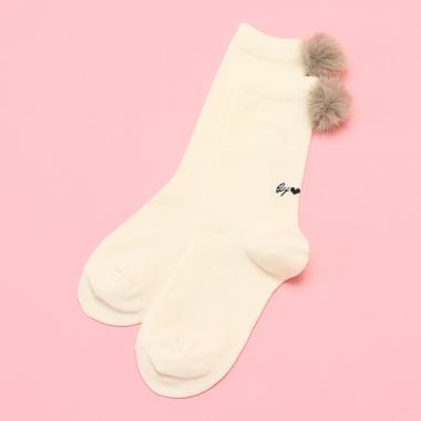 ポンポンつきロゴ入りソックス