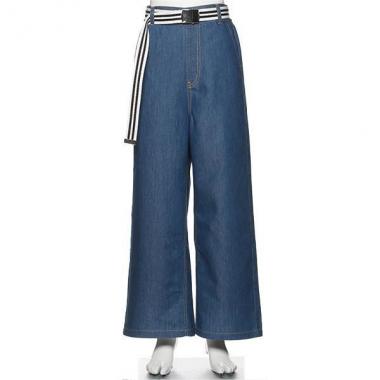ガチャベルトつきワイドパンツ