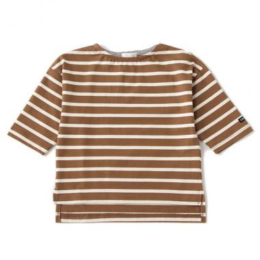 肩落ちボートネックTシャツ